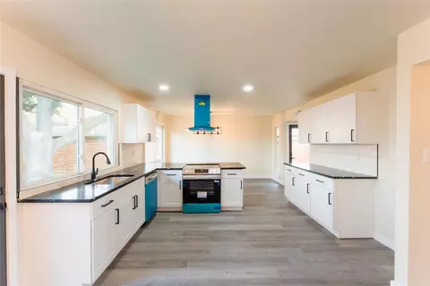 2134 Courtland Cir, Carrollton, TX 75007