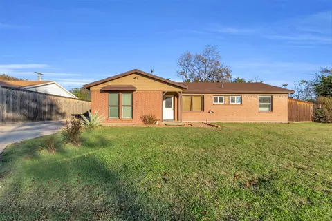 2606 William Brewster Dr, Irving, TX 75062