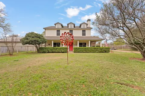 3500 Trails End Rd, Burleson, TX 76028