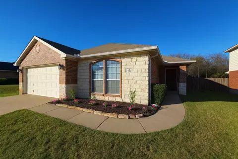 421 Kennedy Dr, Crowley, TX 76036