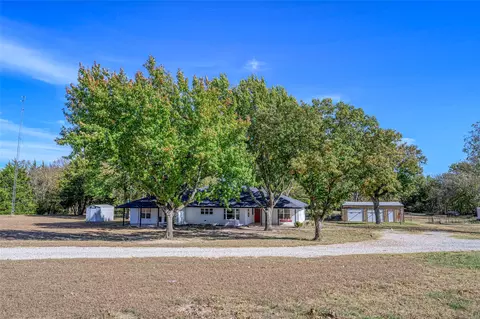 750 Possom Trot Hollow Rd, Whitewright, TX 75491