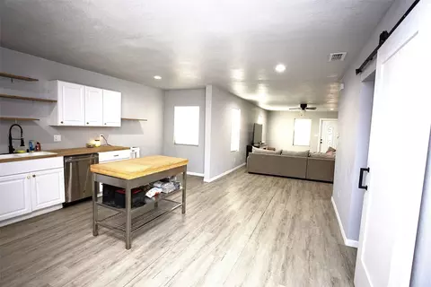 723 Plum St, Graham, TX 76450