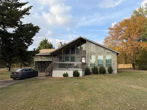 10074 Northlake Cir, Kemp, TX 75143