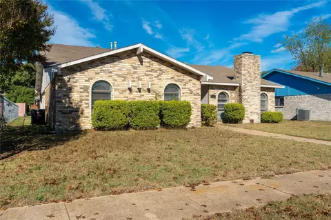 2913 Landershire Ln, Garland, TX 75044
