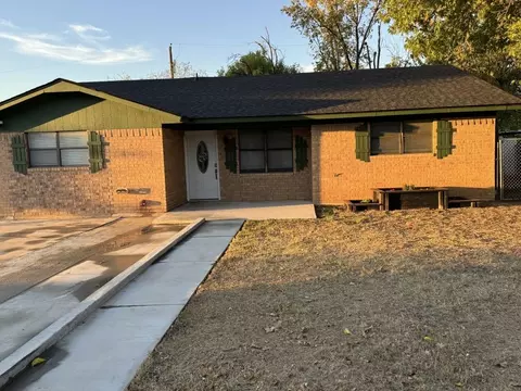 4403 Edgewood Dr, Brownwood, TX 76801