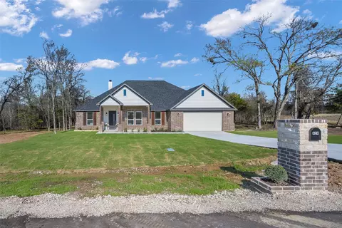 424 Private Road 5440 Dr, Point, TX 75472