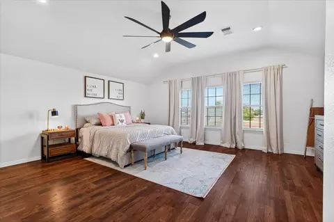 Bedroom - 7675 Michael Rd, Sanger, TX 76266 photo 1 of 5