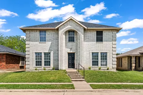 609 Flagstaff Dr, Desoto, TX 75115