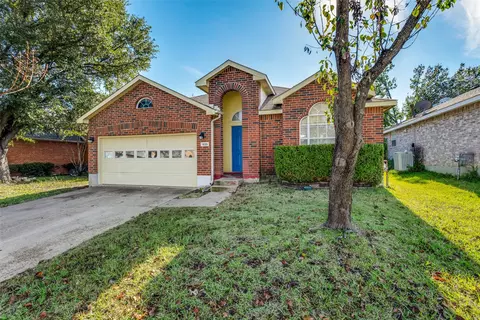1526 Cross Courts Dr, Garland, TX 75040