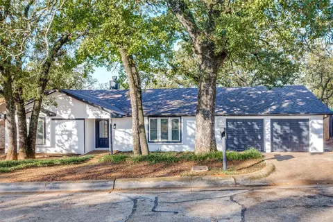 1420 Meadow Lane Ter, Fort Worth, TX 76112