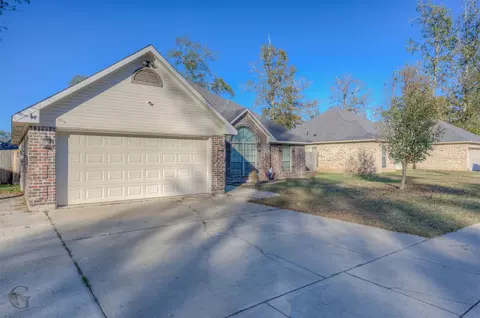 Exterior - 117 Bent Tree Loop, Haughton, LA 71037 photo 2 of 7