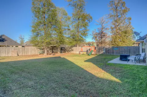 Exterior - 117 Bent Tree Loop, Haughton, LA 71037 photo 6 of 7