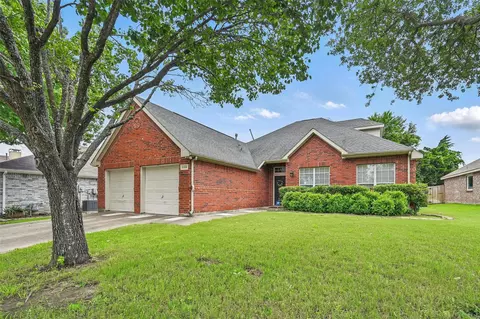 5302 Royal Bay Dr, Rowlett, TX 75089