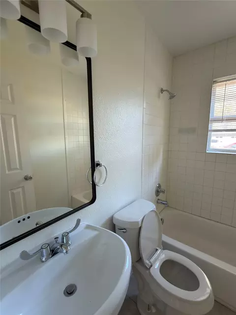 Bath - 3401 Ruby Dr, Mesquite, TX 75150 photo 2 of 2