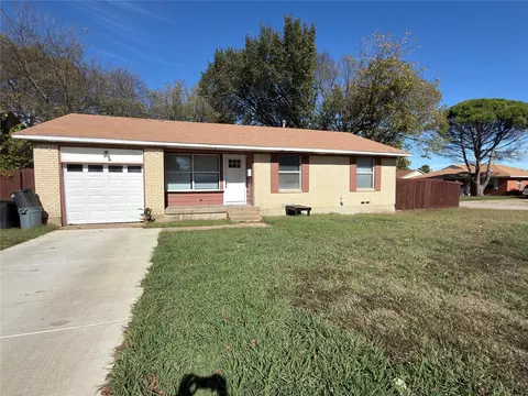 3401 Ruby Dr, Mesquite, TX 75150