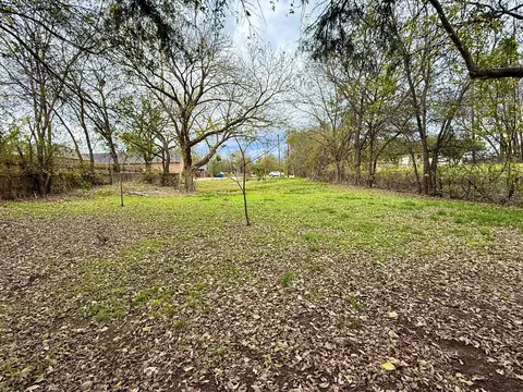 109 Wheeler St, Weatherford, TX 76086