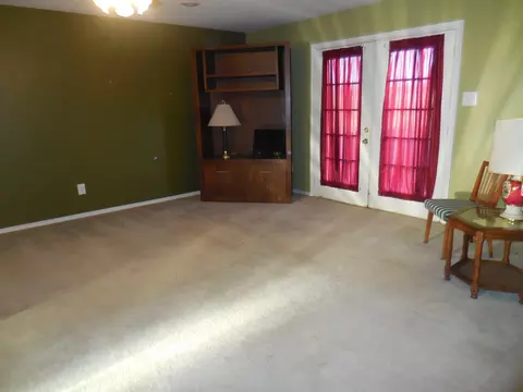 Living - 5335 Highway 11, Commerce, TX 75428 photo 2 of 2