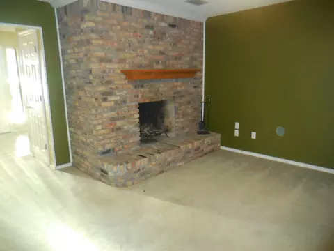 Living - 5335 Highway 11, Commerce, TX 75428 photo 1 of 2