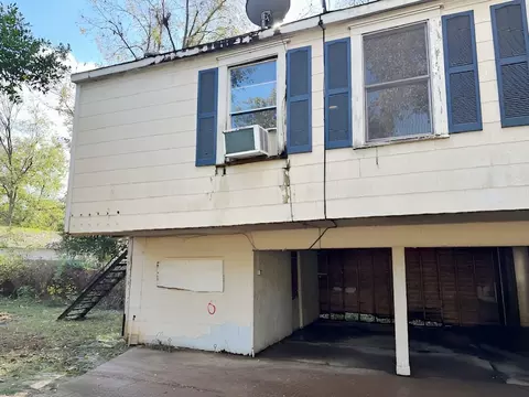 647 Kirby Pl, Shreveport, LA 71104