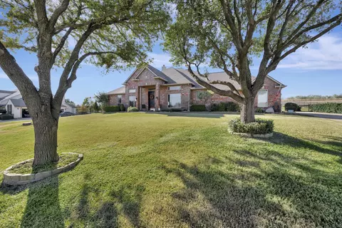 10709 Los Rios Dr, Fort Worth, TX 76179