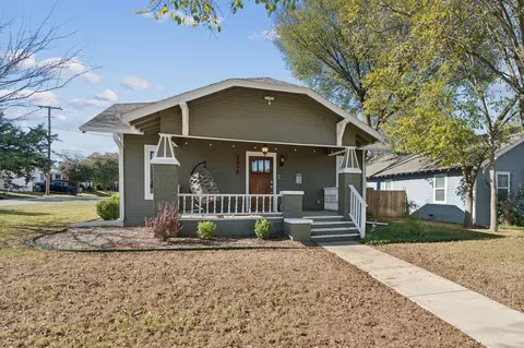 2844 S Adams St, Fort Worth, TX 76110