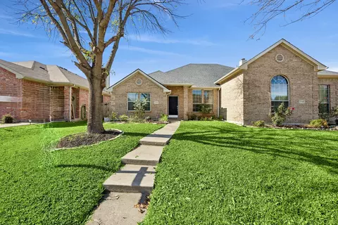 1747 Preston On The Lake Blvd, Little Elm, TX 75068