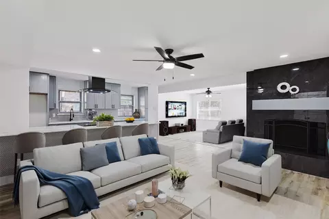 1126 Bobbie Ln, Garland, TX 75042