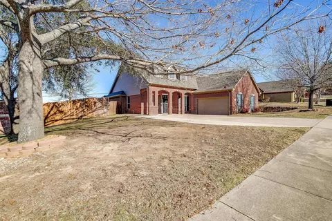 2117 Trace Ridge Dr, Weatherford, TX 76087
