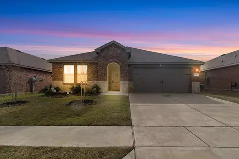2928 Roper St, Royse City, TX 75189