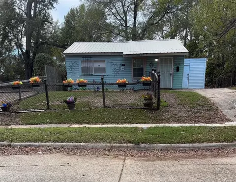 3529 Palm Rd, Shreveport, LA 71109
