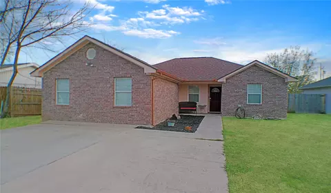 1806 SE 15th St, Mineral Wells, TX 76067