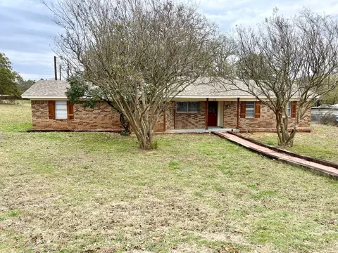 38 Valley View Cir, Denison, TX 75021