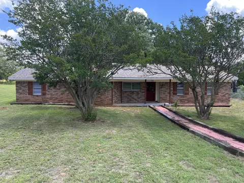 38 Valley View Cir, Denison, TX 75021