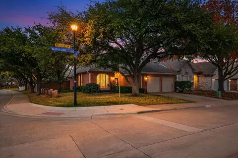 3765 Waterside Ct, Addison, TX 75001