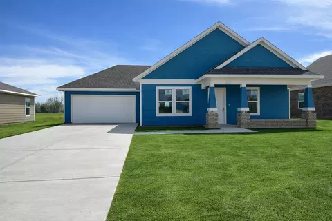 604 Crockett Dr, Cleburne, TX 76033