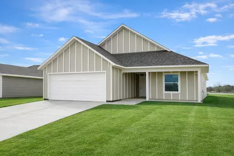 616 Crockett Dr, Cleburne, TX 76033