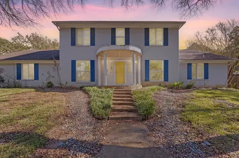 817 Sylvan Dr, Fort Worth, TX 76120