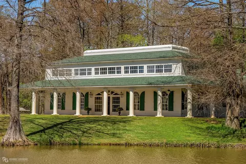 5705 Lake Side Drive Dr, Bossier City, LA 71111