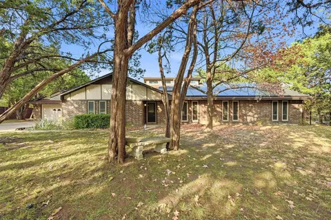 6405 W Red Bird Ln, Dallas, TX 75236
