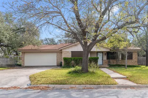 1600 Broadmoor Dr, Brownwood, TX 76801