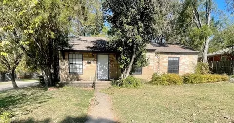 7428 Gaston Ave, Fort Worth, TX 76116