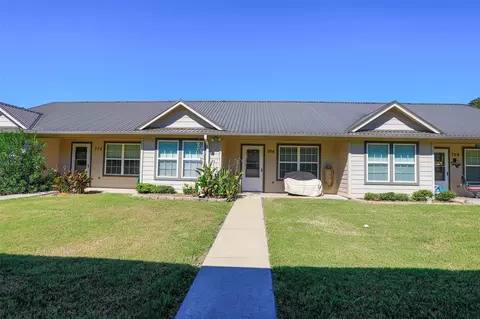 716 Rocky Ridge Flatts Rd, Oak Ridge, TX 76240