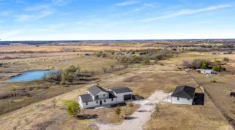 1061 Zmolek Rd, Ennis, TX 75119