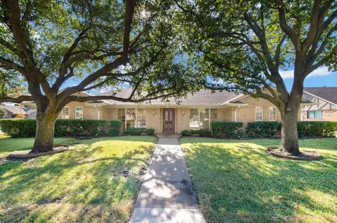 1430 N Trail Dr, Carrollton, TX 75006