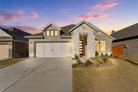 541 Pickett Creek Dr, Aledo, TX 76008
