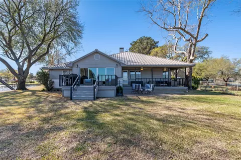 104 Sunset Cv, Trinidad, TX 75163