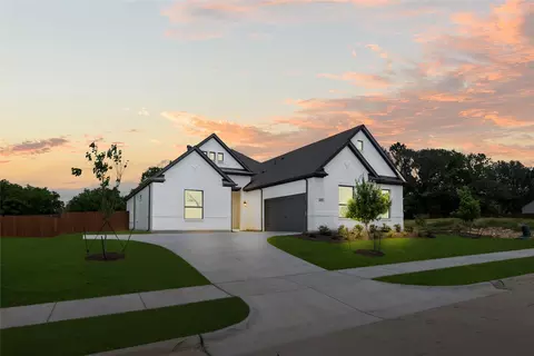 4021 Alpine St, Midlothian, TX 76065