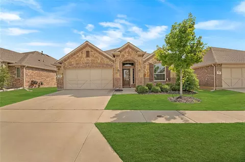 6114 Sutton Fields Trl, Aubrey, TX 76227 photo 2