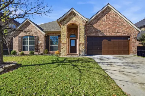 816 Westview Dr, Little Elm, TX 75068