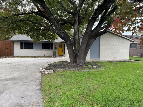2847 W Rochelle Rd, Irving, TX 75062